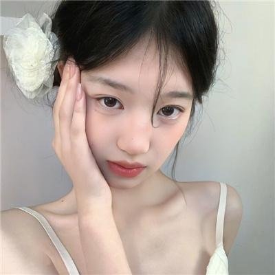 纯白